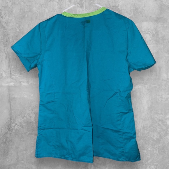 Women's Wonder Flex Blue Scrub Set - Picture 2 of 6